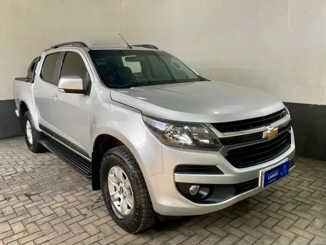 Carro Chevrolet S10 Cabine Dupla 2017 S10 2.8 CTDI LT 4x2 (Cabine Dupla) (Aut)