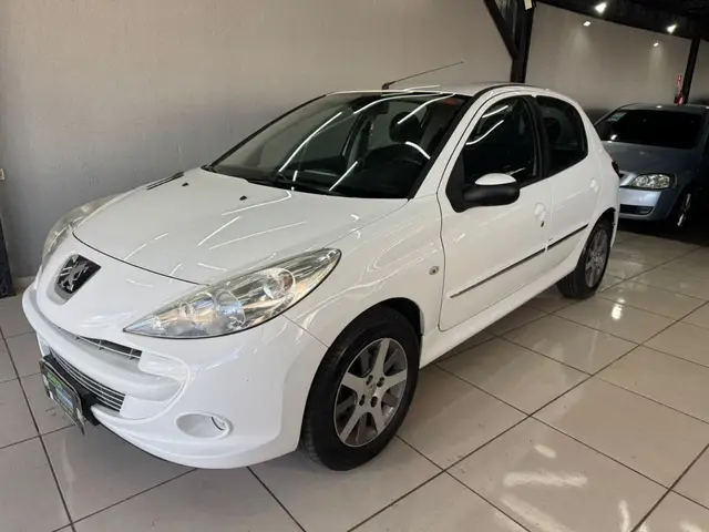 Carro Peugeot 207 2013 Hatch XR Sport 1.4 8V (flex)