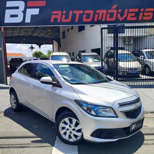 Carro Chevrolet Onix 2014 1.4 LT SPE/4
