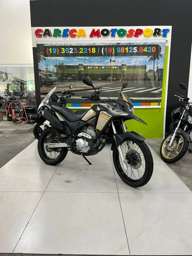 Moto Honda XRE 300 2022 Adventure