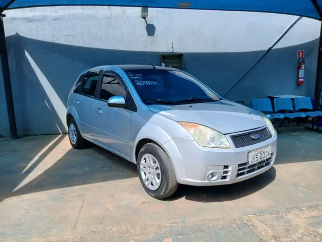 Carro Ford Fiesta Hatch 2010 1.0 (Flex)