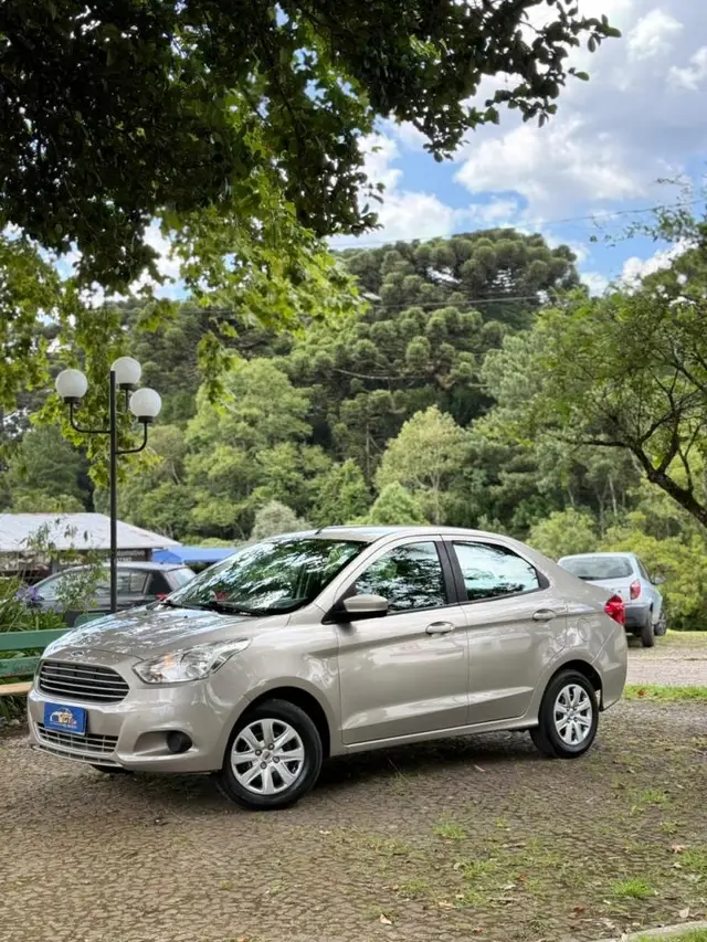 Carro Ford Ka Sedan 2015 SE Plus 1.5 16v (Flex)