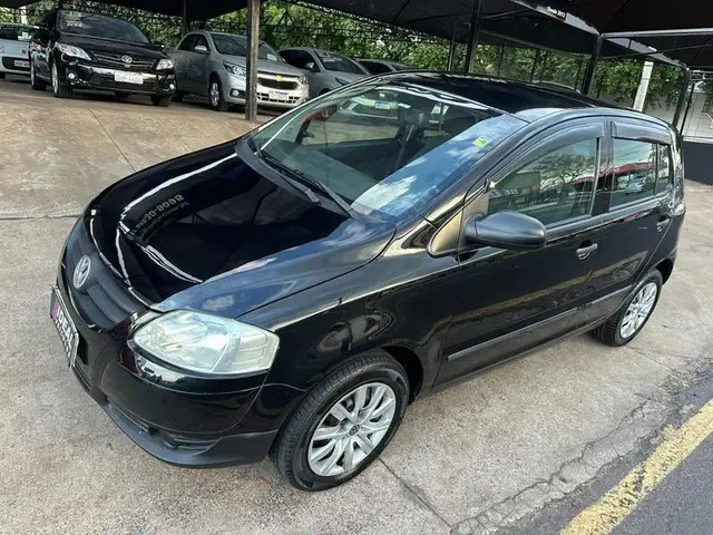 Carro Volkswagen Fox 2010 1.0 8V (Flex) 4p