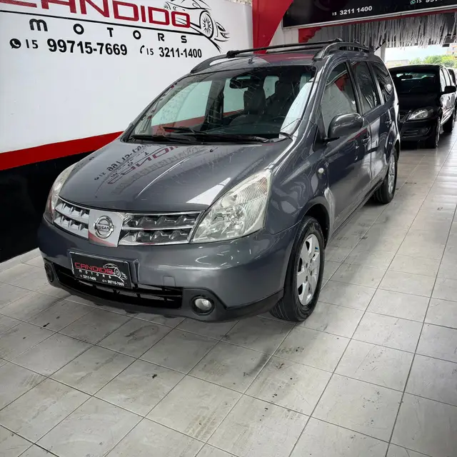 Carro Nissan Grand Livina 2010 SL 1.8 16V (flex)