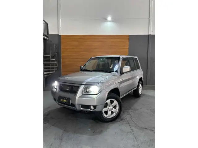 Carro Mitsubishi Pajero TR4 2008 2.0 16V