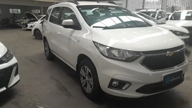 Carro Chevrolet Spin 2023 Premier 1.8 (Aut.)