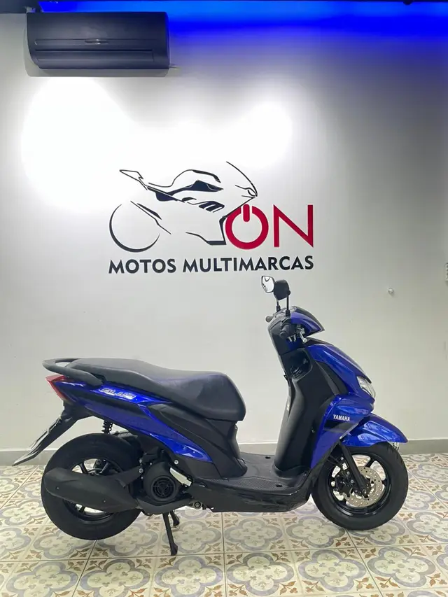 Moto Yamaha Fluo 2024 ABS
