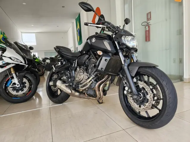 Moto Yamaha MT-07 2020 ABS
