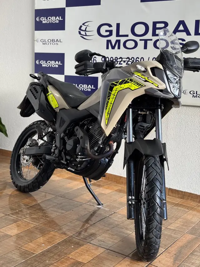 Moto Honda XRE Sahara 300 2025 Adventure