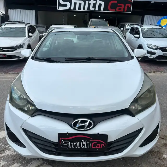 Carro Hyundai HB20S 2014 1.6 Comfort Plus (Flex)