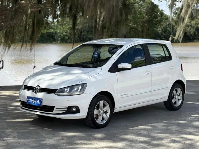 Carro Volkswagen Fox 2017 1.6 MSI Comfortline (Flex)