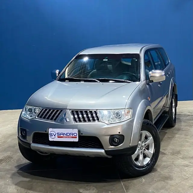 Carro Mitsubishi Pajero Dakar 2013 3.2 HPE 4WD (aut)