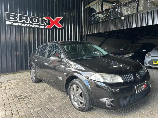 Carro Renault Megane Sedan 2010 EXTREME 2.0 16V (Mec).