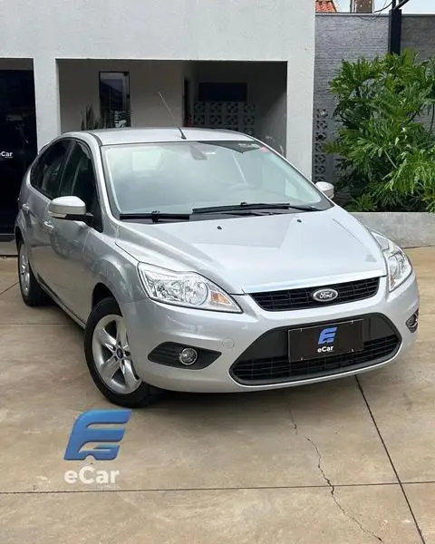 Carro Ford Focus Hatch 2011 GLX 2.0 16V (Flex) (Aut)