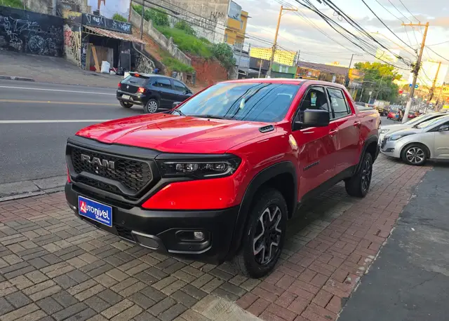 Carro Ram Rampage 2025 Rebel 2.2 Turbodiesel