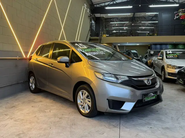 Carro Honda Fit 2015 1.5 16v LX CVT (Flex)