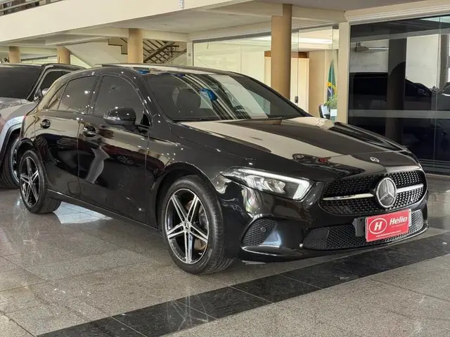 Carro Mercedes-Benz A 250 2023 2.0 Turbo (Aut)