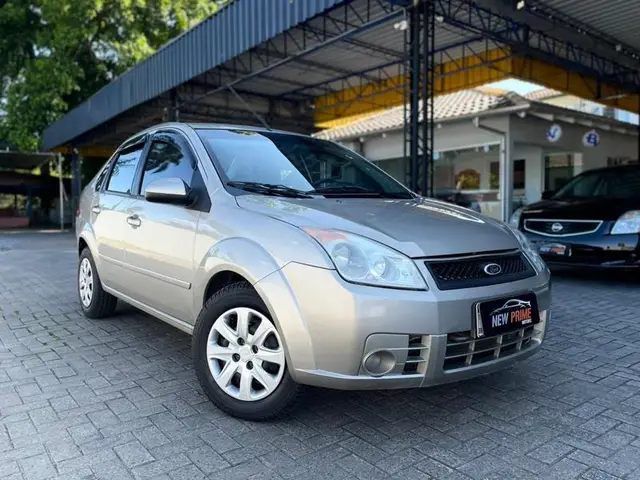 Carro Ford Fiesta Sedan 2008 1.0 (Flex)