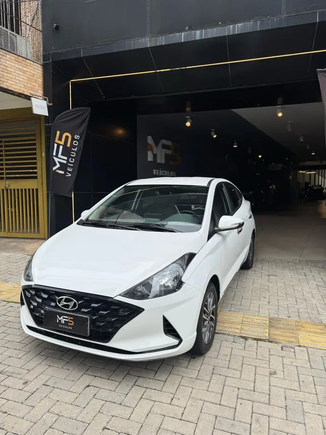 Carro Hyundai HB20S 2022 Platinum Bluelink 1.0 Turbo (Aut.)