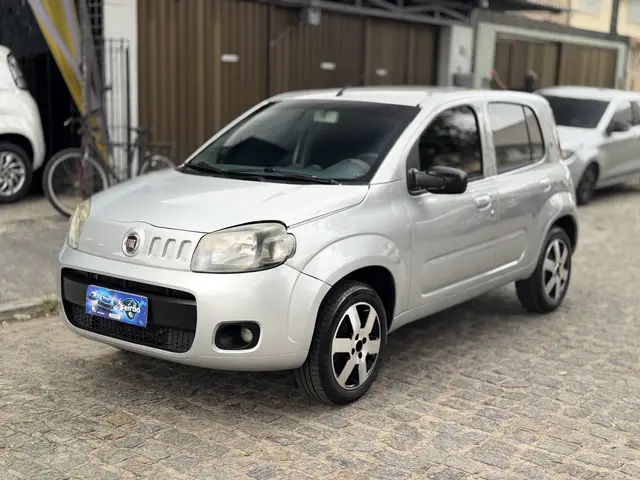 Carro Fiat Uno 2014 Vivace 1.0 8V (Flex) 4p