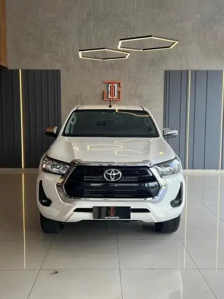 Carro Toyota Hilux Cabine Dupla 2024 SRV 4x4 2.8 Diesel