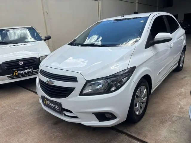 Carro Chevrolet Onix 2019 1.0 Joy SPE/4