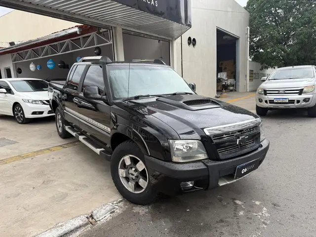 Carro Chevrolet S10 Cabine Dupla 2011 S10 Executive 4x2 2.4 (Flex) (Cab Dupla)