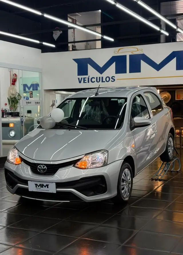 Carro Toyota Etios 2018 X 1.3 (Flex)