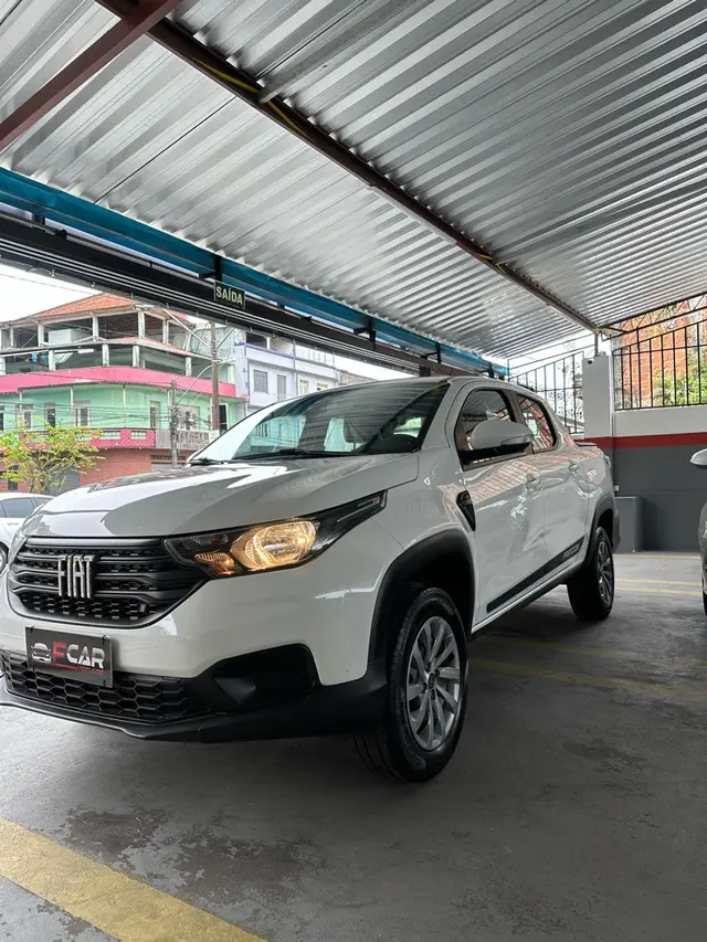 Carro Fiat Strada 2023 Freedom 1.3 CD (Flex)