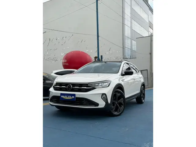 Carro Volkswagen Nivus 2024 Highline 200 TSI