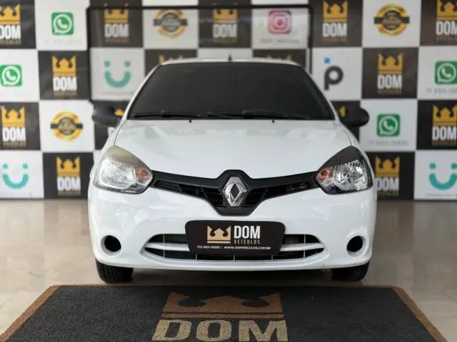 Carro Renault Clio 2014 Authentique 1.0 16V (Flex) 2p