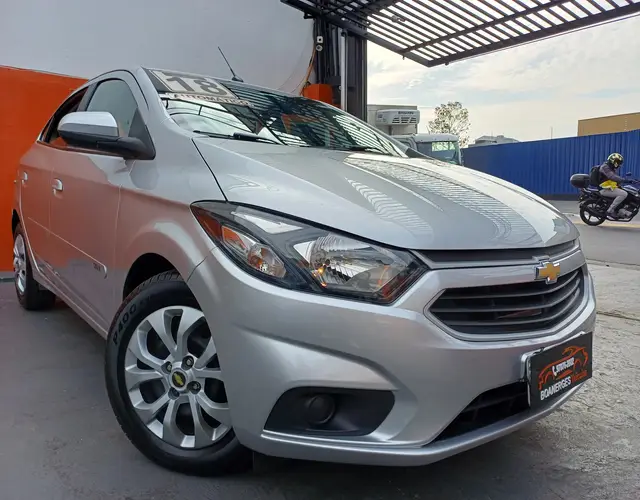 Carro Chevrolet Onix 2018 1.4 LT SPE/4 (Aut)