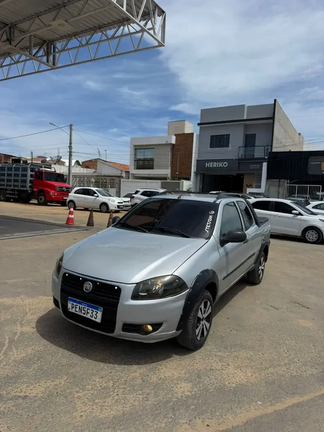 Carro Fiat Strada 2011 Working 1.4 (Flex) (Cabine Dupla)