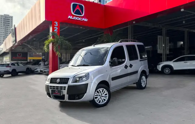 Carro Fiat Doblò 2021 Essence 1.8 16V (Flex)