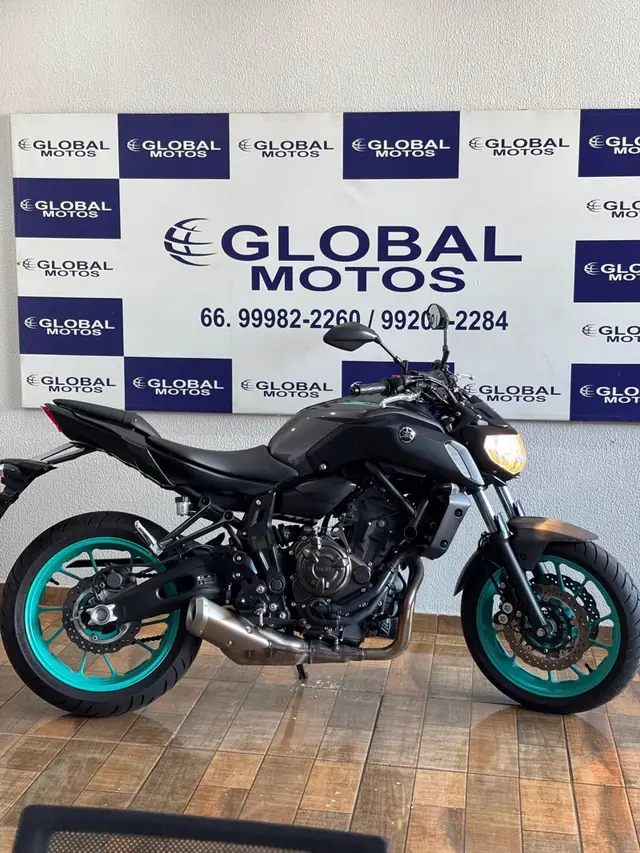 Moto Yamaha MT-07 2025 ABS