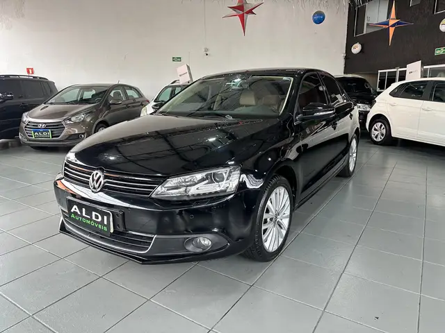 Carro Volkswagen Jetta 2013 2.0 TSI Highline DSG