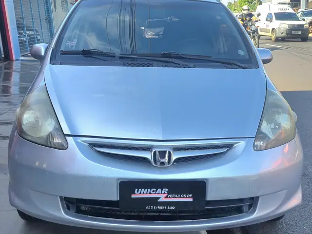 Carro Honda Fit 2007 LX 1.4