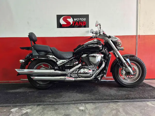 Moto Suzuki Boulevard 2013 M800