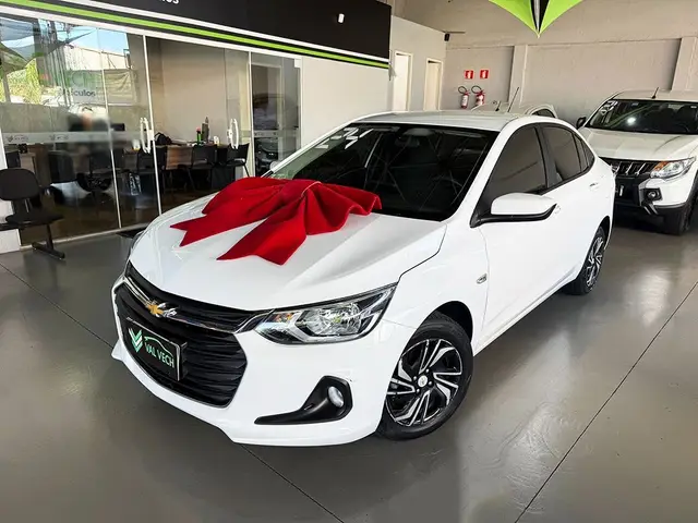 Carro Chevrolet Onix Plus 2024 LT 1.0