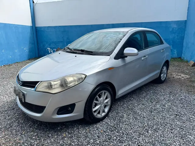 Carro CAOA Chery Celer 2015 Hatch 1.5 16V (Flex)