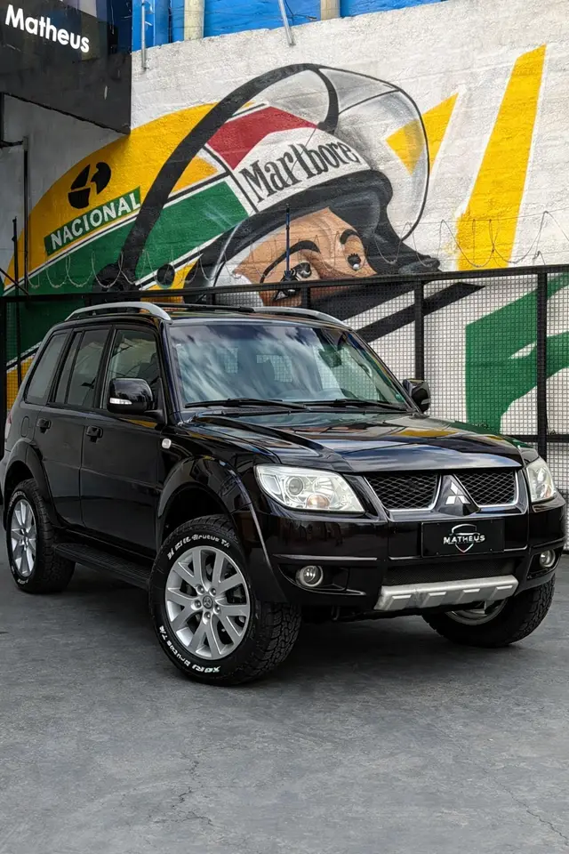 Carro Mitsubishi Pajero TR4 2010 2.0 16V (flex)