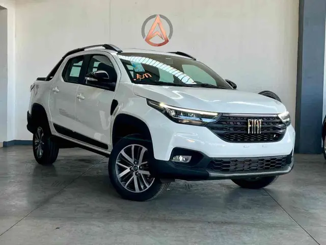 Carro Fiat Strada 2026 Volcano CD 1.3 MT
