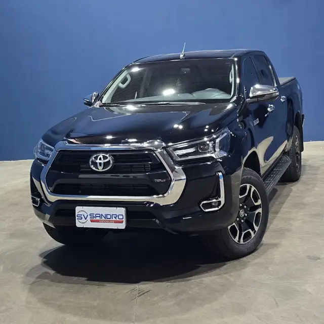 Carro Toyota Hilux Cabine Dupla 2025 SRV 4x4 2.8 Diesel