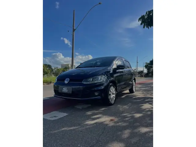 Carro Volkswagen Fox 2015 Trendline 1.6 MSI (Flex)