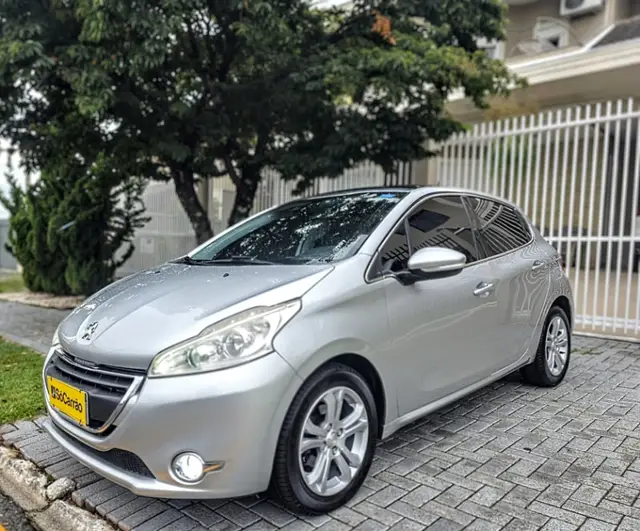 Carro Peugeot 208 2014 Griffe 1.6 16V (Flex) (Aut)