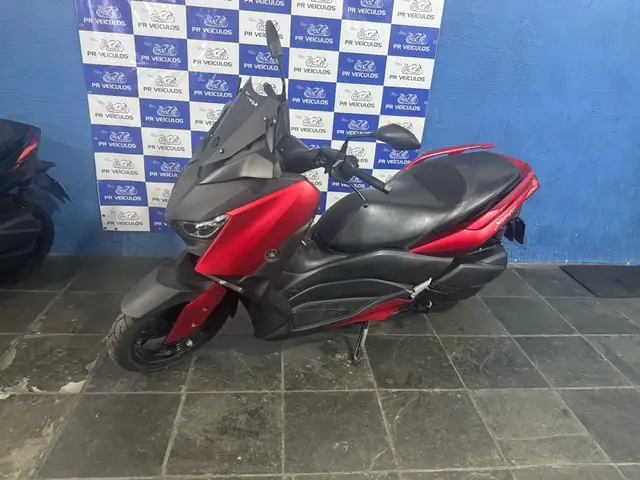 Moto Yamaha XMax 2021 250 (ABS)