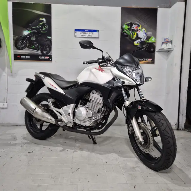 Moto Honda CB 300R 2012 Edição Especial
