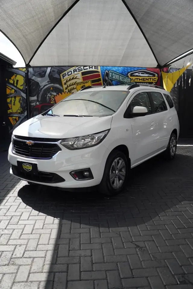 Carro Chevrolet Spin 2024 Premier 1.8 (Aut.)