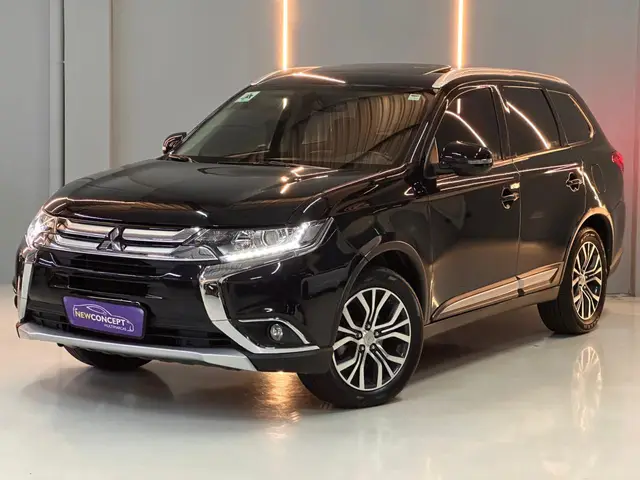 Carro Mitsubishi Outlander 2018 Comfort 2.0 16V (Aut)