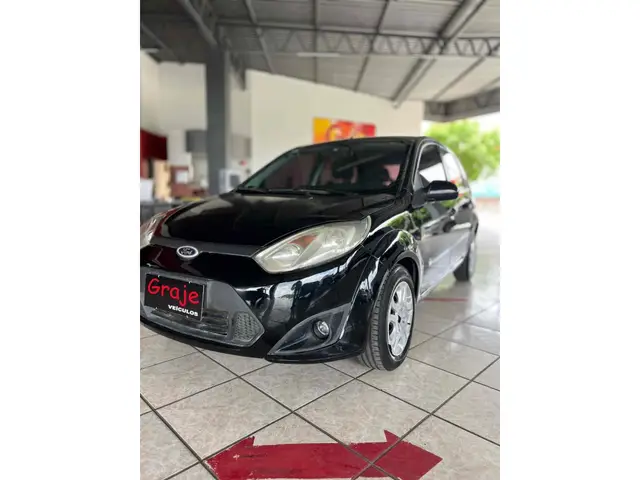 Carro Ford Fiesta Sedan 2014 SE 1.6 Rocam (Flex)